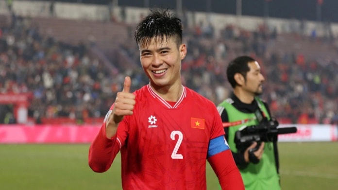 Duy Mạnh giữ băng thủ quân ĐT Việt Nam, đối đầu sao Leicester City tại Hàng Đẫy