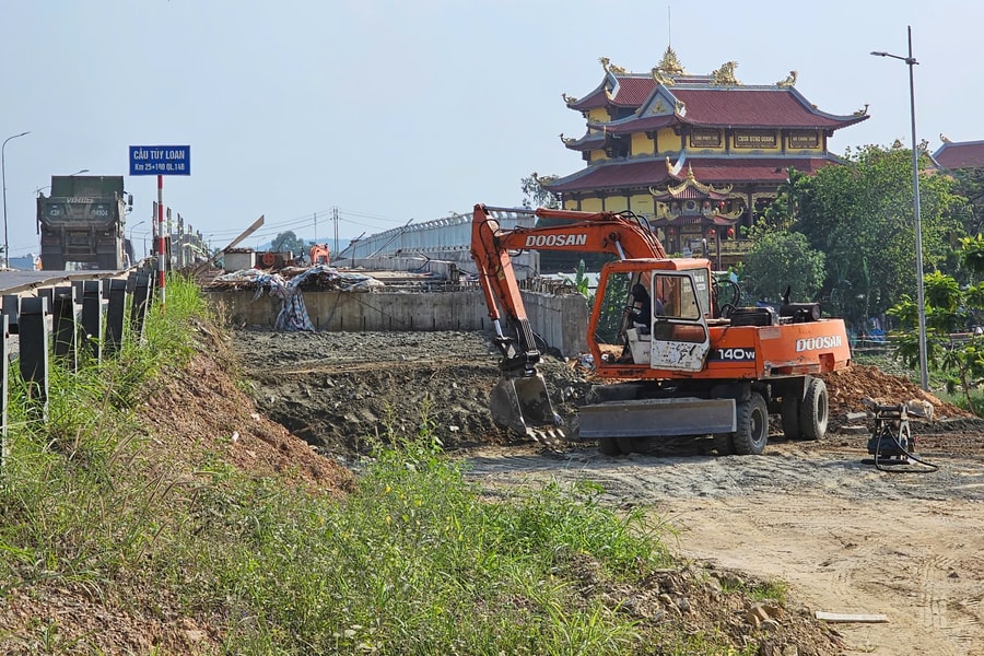 Khởi sắc thu hút đầu tư