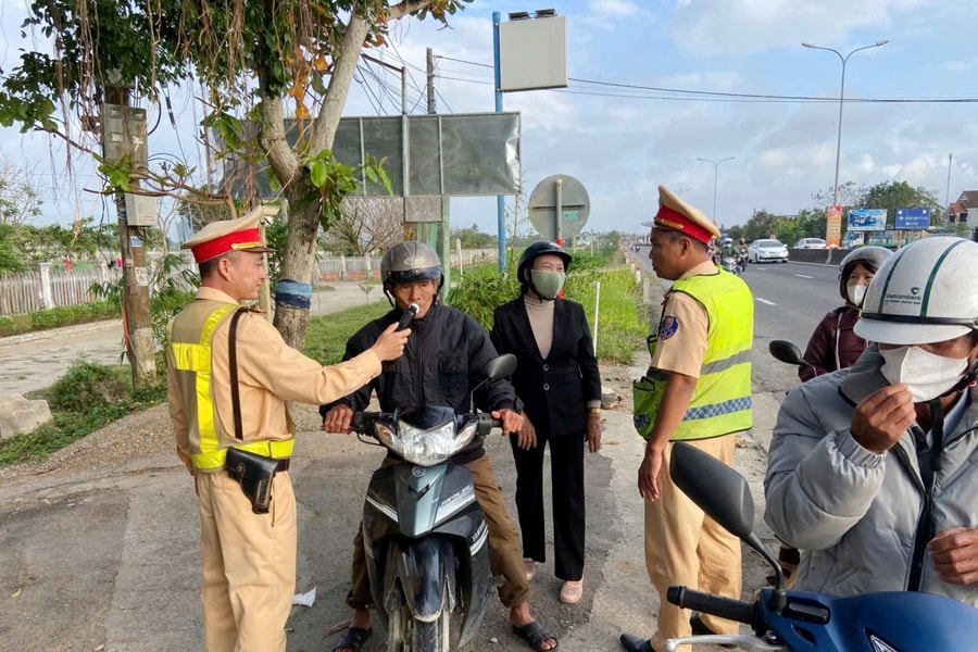 Bãi bỏ Nghị định số 100/2019/NĐ-CP: Điều chỉnh quy định theo từng lĩnh vực chuyên ngành