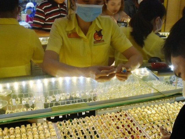 Cập nhật 08:30 sáng 27/03/2026: Giá vàng giảm 0,8–1,6 triệu đồng, riêng Phú Quý SJC giảm 0,4 triệu