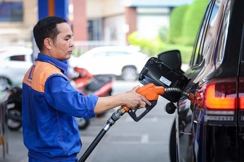 Chính thức áp dụng thuế bảo vệ môi trường và tiêu thụ đặc biệt 0% cho xăng dầu từ 26/3