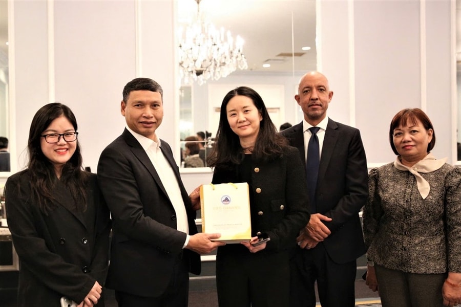 Lãnh đạo Đà Nẵng làm việc với các quỹ đầu tư lớn tại Hoa Kỳ