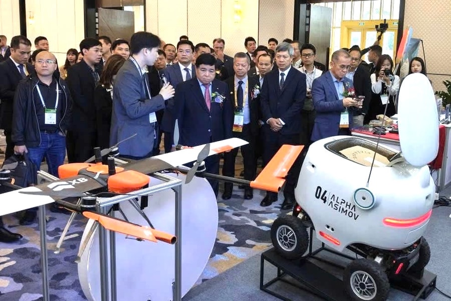 Phát triển mũi nhọn công nghệ cao: Hạ tầng đi trước