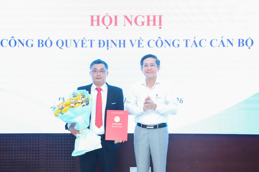 UBND thành phố Đà Nẵng công bố quyết định công tác cán bộ