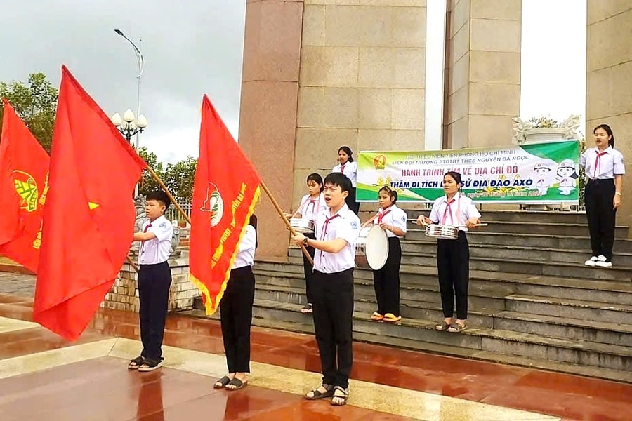 Khơi dậy tình yêu Tổ quốc từ những giờ học trải nghiệm
