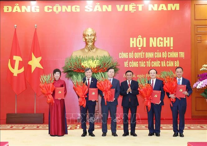Hội nghị công bố Quyết định chuyển giao 5 cơ quan sang là đơn vị sự nghiệp của Ban Chấp hành Trung ương Đảng