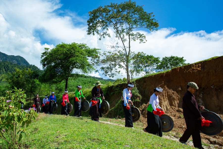 Xóa “vùng lõm sóng”, thiếu điện ở miền núi