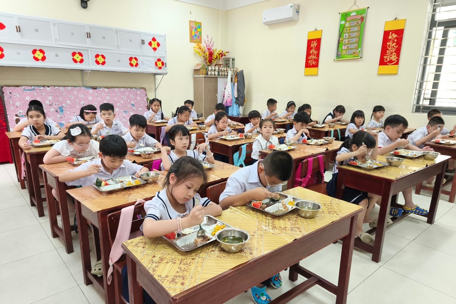 Chăm chút cho bữa ăn bán trú
