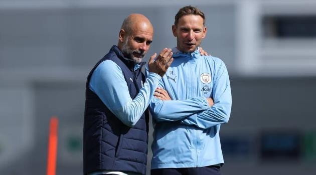 Pep Lijnders: 'Cánh tay phải' giải phóng bộ não thiên tài của Guardiola tại Man City