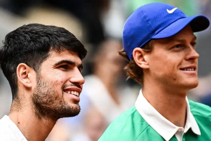 Carlos Alcaraz chuẩn bị phá kỷ lục số 1 ATP nhưng đối mặt áp lực lớn từ Jannik Sinner