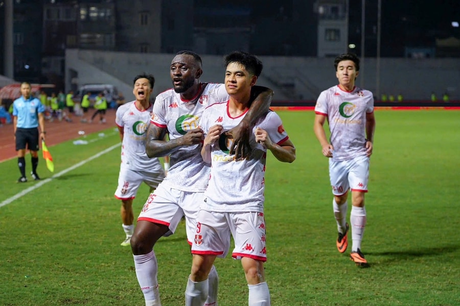 Hải Phòng hạ gục Hà Nội FC 1-0: Nguyễn Hữu Nam rực sáng chấm dứt chuỗi 5 trận bết bát