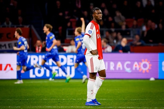 PSV Eindhoven vô địch sớm kỷ lục, Ajax Amsterdam rơi khỏi top 4 sau trận thua Twente
