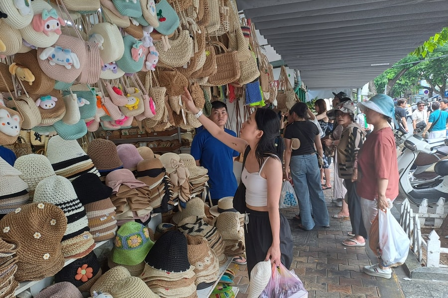 Kích cầu tiêu dùng nội địa mùa cao điểm hè