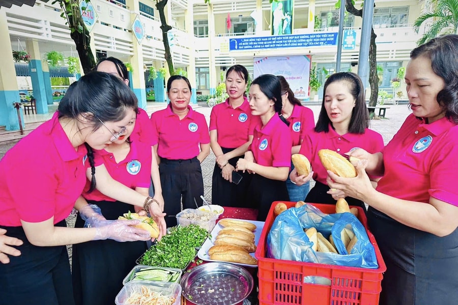 “Bánh mì 0 đồng” nhân lên những điều tử tế