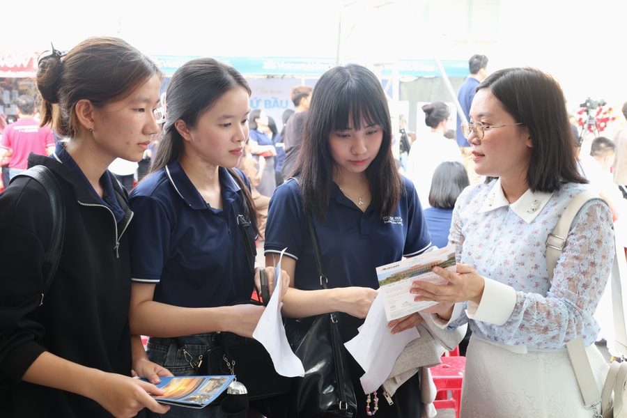 Hơn 2.000 cơ hội việc làm cho sinh viên ngành du lịch