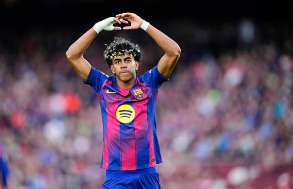 Lamine Yamal rực sáng giúp Barcelona đè bẹp Espanyol 4-1 và tiến gần ngôi vương La Liga