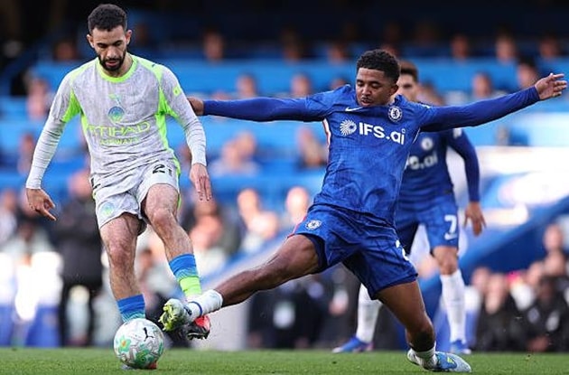 Chelsea thảm bại 0-3 trước Man City: Hàng phòng ngự tỷ bảng vỡ vụn vì bóng bổng