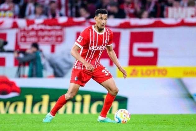 Kenneth Schmidt dập tắt tin đồn nhập tịch Việt Nam: Khẳng định gốc gác Đức và Nigeria