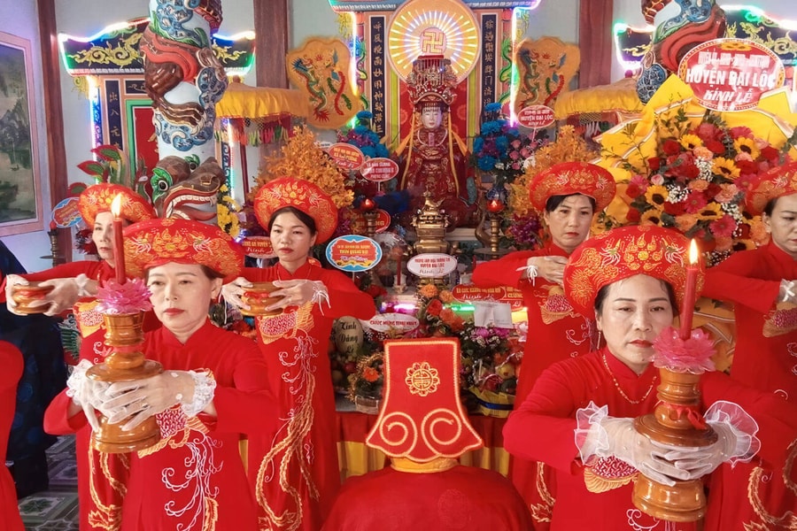 Tôn vinh giá trị di sản lễ hội Bà Phường Chào