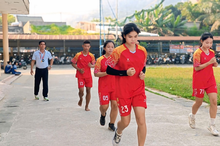 Giải Việt dã Báo và phát thanh, truyền hình Đà Nẵng lần thứ I năm 2026 - Cúp Agribank: Học sinh THPT “chạy nước rút”