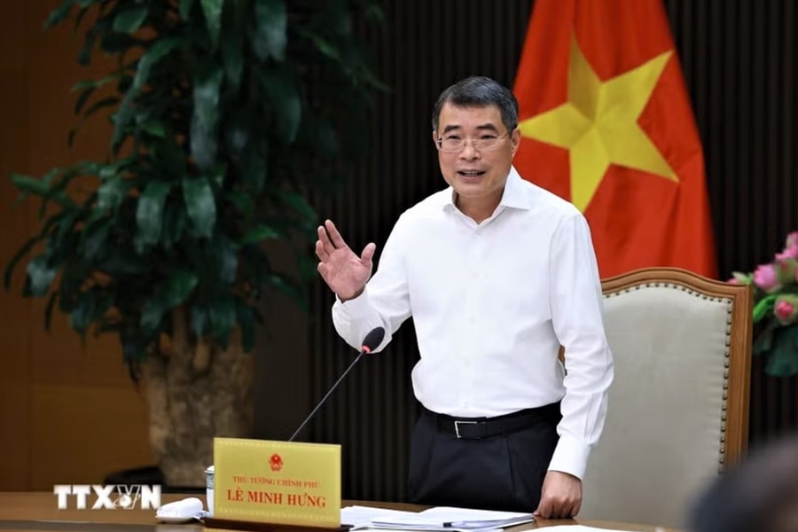 Thủ tướng: Những điều kiện kinh doanh không cần thiết thì đương nhiên phải cắt giảm