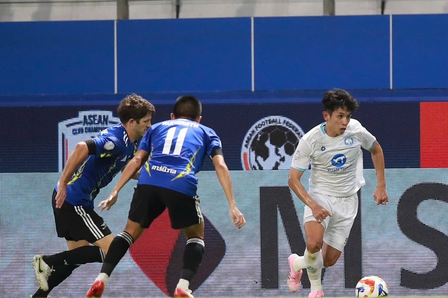 Nguyễn Phong Hồng Duy và ngã rẽ sự nghiệp: Từ đỉnh cao V-League đến tham vọng tại Đồng Nai