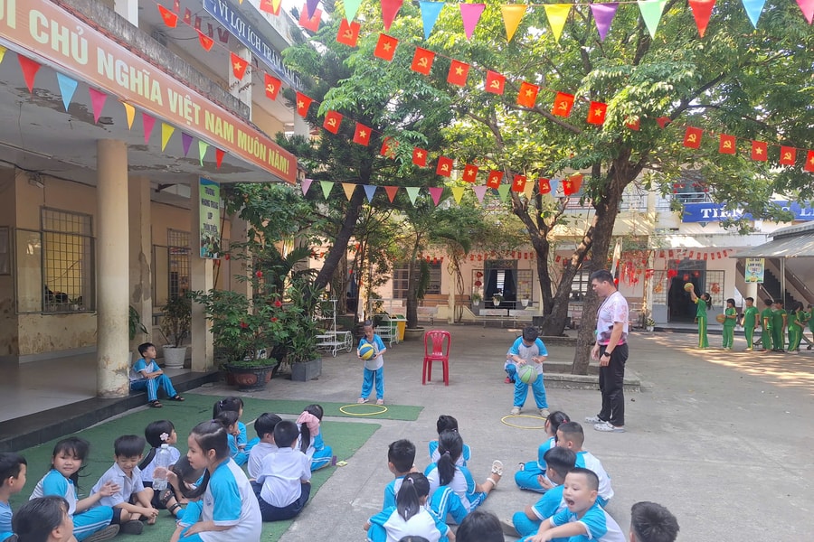 Cấp thiết mở rộng mạng lưới trường, lớp: Huy động nguồn lực, tăng tốc đầu tư