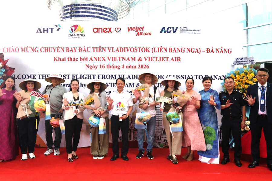 Đà Nẵng đón chuyến bay chở 220 khách du lịch đến từ Nga