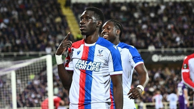 Ismaila Sarr rực sáng giúp Crystal Palace vào bán kết Conference League dù thua Fiorentina