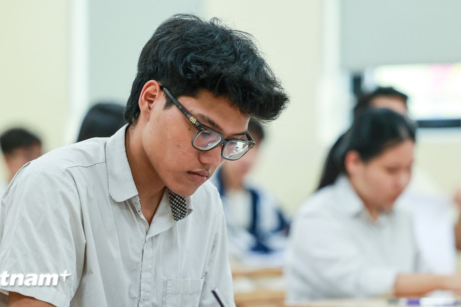 Hôm nay, thí sinh bắt đầu thử đăng ký dự thi tốt nghiệp Trung học phổ thông