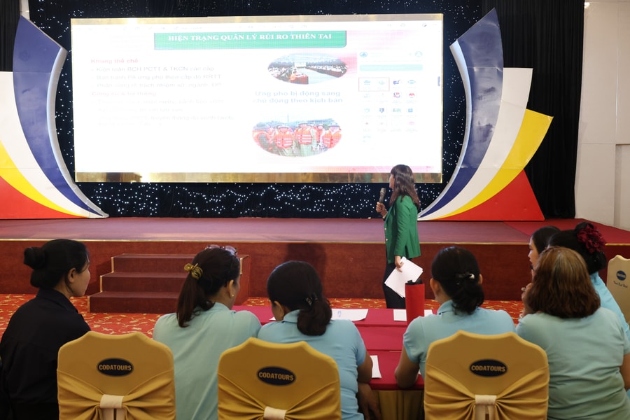 Tập huấn nâng cao năng lực lồng ghép giới trong phòng, chống thiên tai