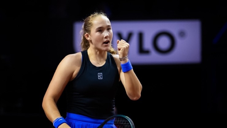 Mirra Andreeva hạ Iga Swiatek lần thứ 3 liên tiếp tại tứ kết Stuttgart Open