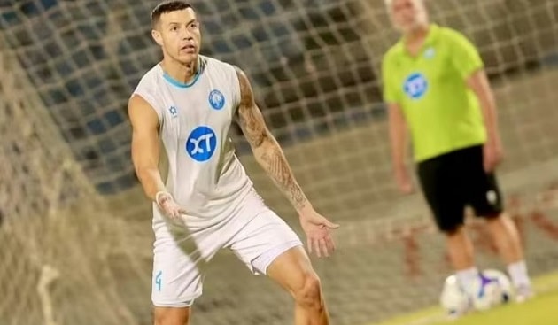 Cơn khát bàn thắng của Tiến Linh và nghịch lý mang tên Lucas Alves tại V-League