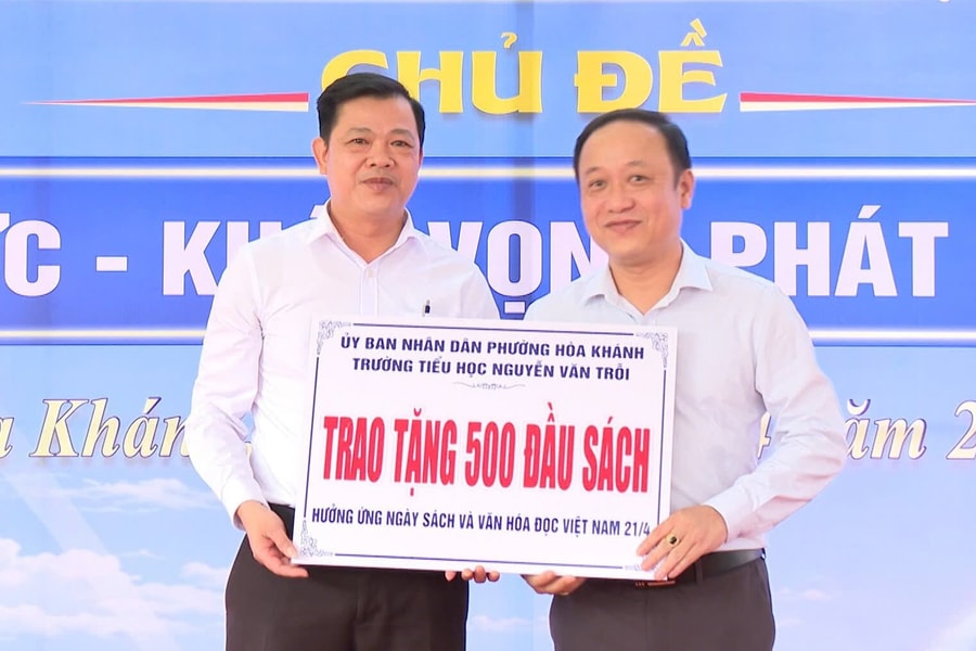 Phường Hòa Khánh tiếp nhận 1.550 đầu sách cho thư viện cộng đồng