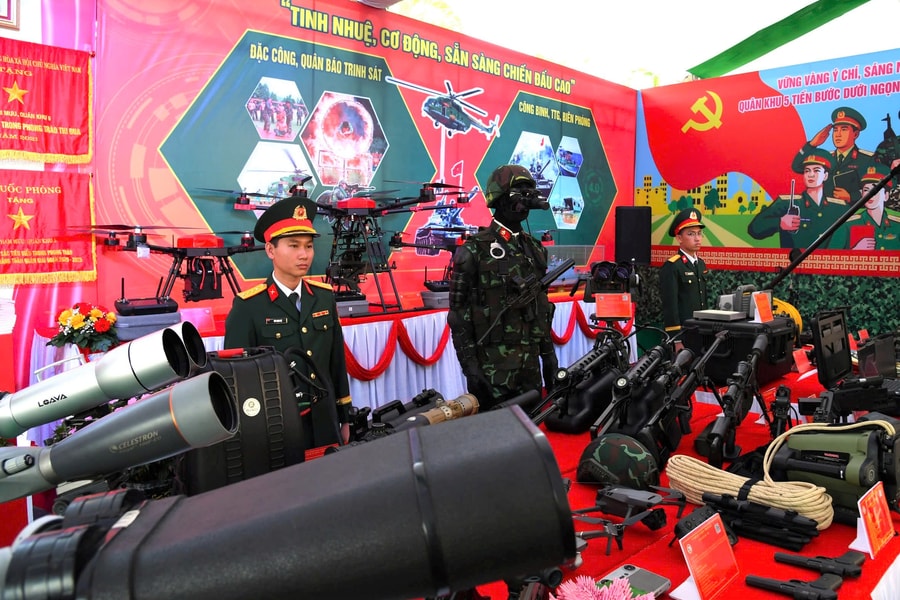 Quân khu 5 tổ chức nhiều hoạt động hưởng ứng lễ đón nhận danh hiệu Anh hùng Lực lượng vũ trang nhân dân