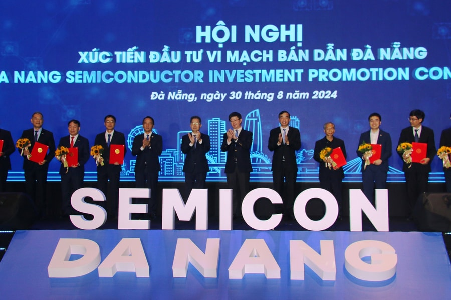 Đà Nẵng đặt mục tiêu đào tạo, thu hút 8.000 nhân lực ngành vi mạch bán dẫn và trí tuệ nhân tạo