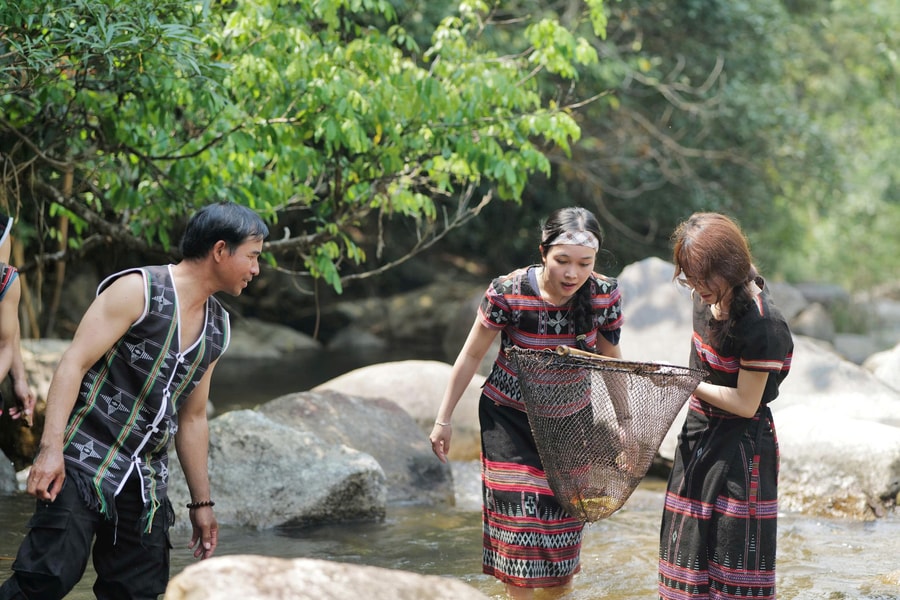 Cổng Trời Đông Giang: “Đánh thức đại ngàn” với loạt trải nghiệm dịp lễ 30/4 - 1/5