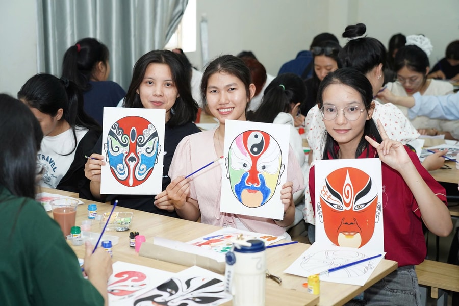 Sôi nổi ngày "Tiếng Trung quốc tế" tại Trường Đại học Ngoại ngữ (Đại học Đà Nẵng)