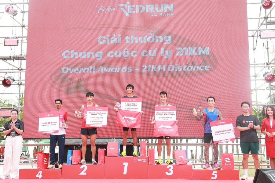 Sôi nổi Giải chạy “AirAsia RedRun Đà Nẵng 2026 - Quán quân 21”