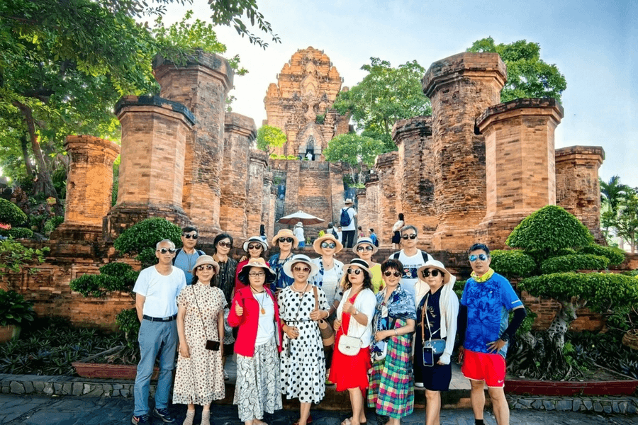 China remains Vietnam’s largest source of international visitors