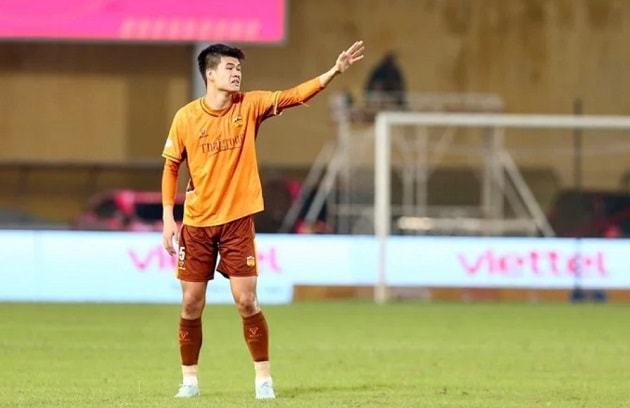 HLV Yutaka Ikeuchi gọi trung vệ 1m95 Đinh Quang Kiệt lên U19 Việt Nam