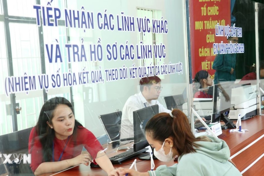 Khẩn trương cắt giảm, đơn giản hóa thủ tục hành chính, điều kiện kinh doanh
