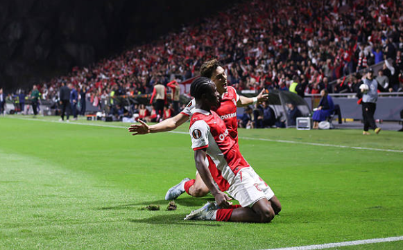 Braga hạ Freiburg 2-1: Kịch tính phút bù giờ tại bán kết Europa League