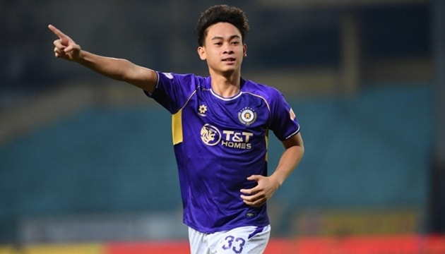 Trung vệ 20 tuổi Nguyễn Anh Tiệp gây sốt với 2 bàn sau 4 trận cho Hà Nội FC