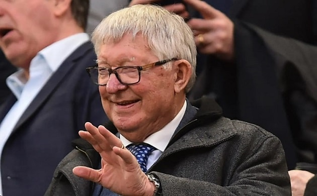 Michael Carrick thừa nhận bị sốc vì tin Sir Alex nhập viện sau trận thắng Liverpool 3-2