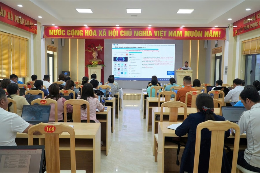 Trang bị kỹ năng số cho cán bộ Mặt trận miền núi Đà Nẵng