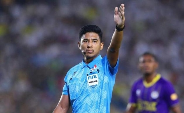 V-League mời hai trọng tài FIFA Malaysia điều hành các trận cầu then chốt tại vòng 22