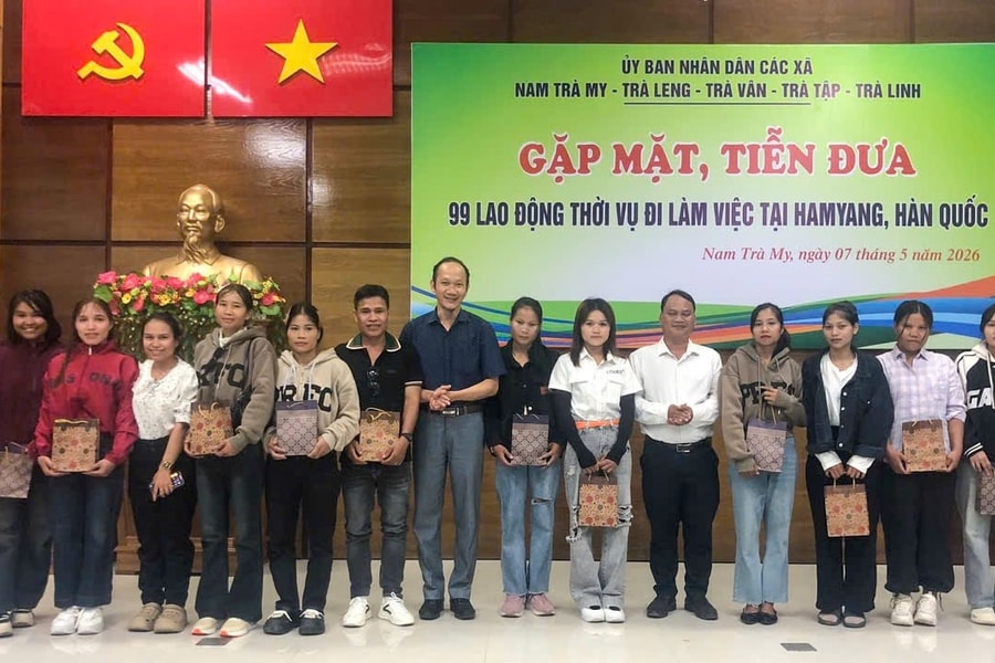 Nam Trà My gặp mặt 99 người lao động thời vụ đi làm việc tại Hàn Quốc
