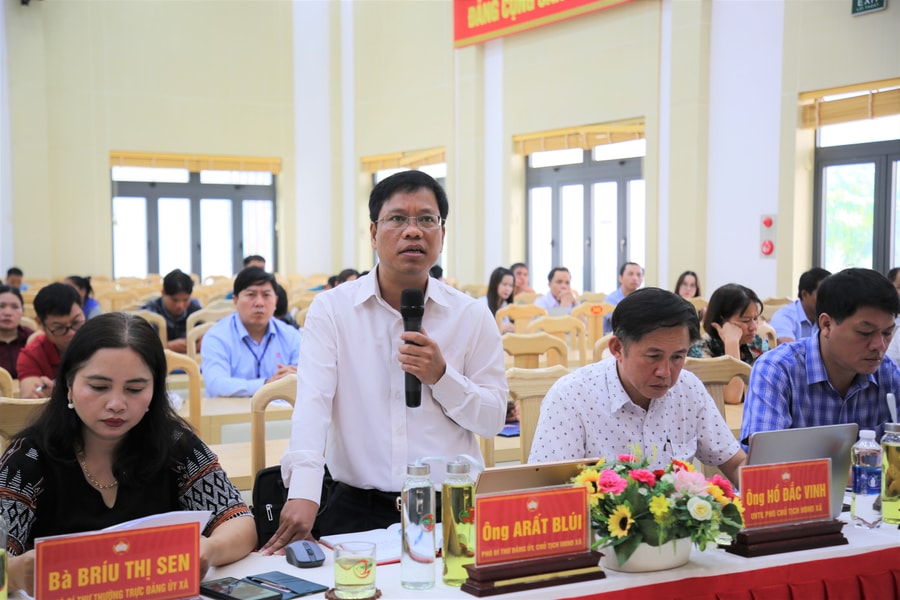 Cử tri Tây Giang đề nghị sớm đầu tư, nâng cấp hệ thống giao thông miền núi