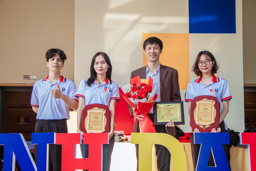 Nữ sinh giành học bổng hơn 2 tỷ đồng tại Hàn Quốc